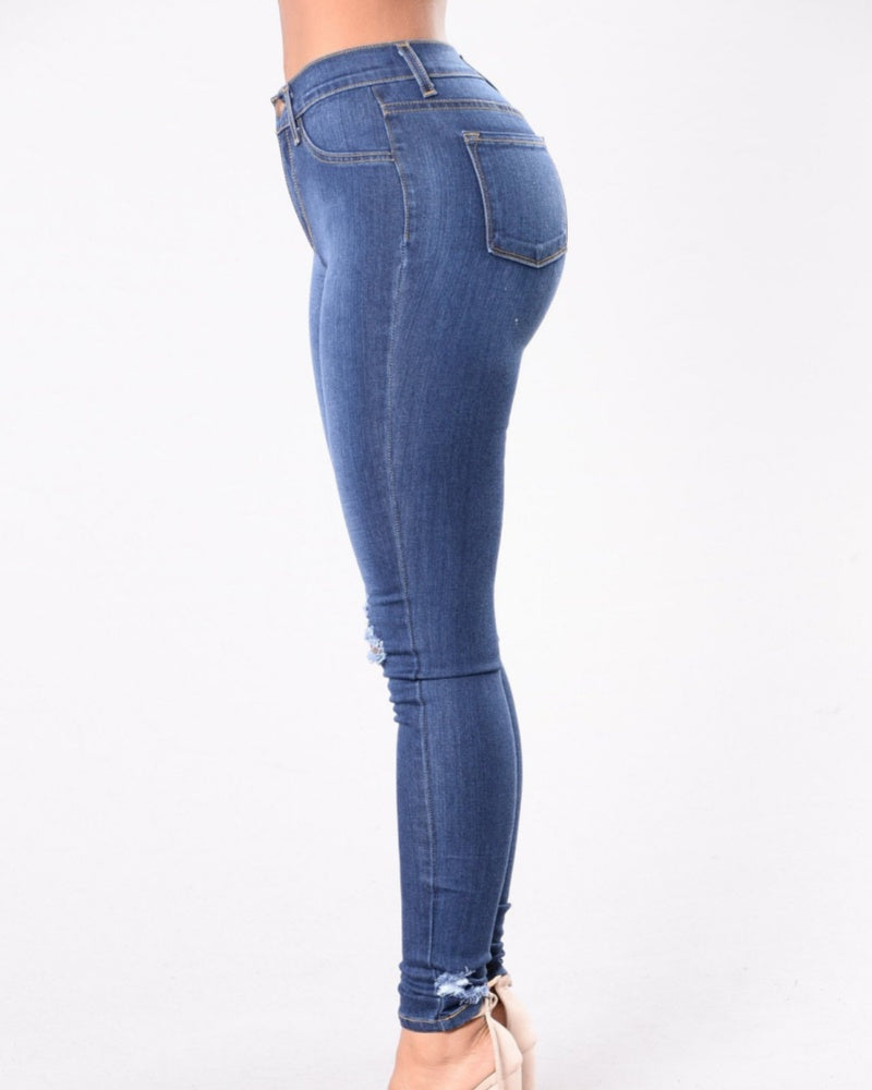 Zerrissene Skinny Slim Fit Jeans mit Ausgefransten Kanten und Stretchanteil