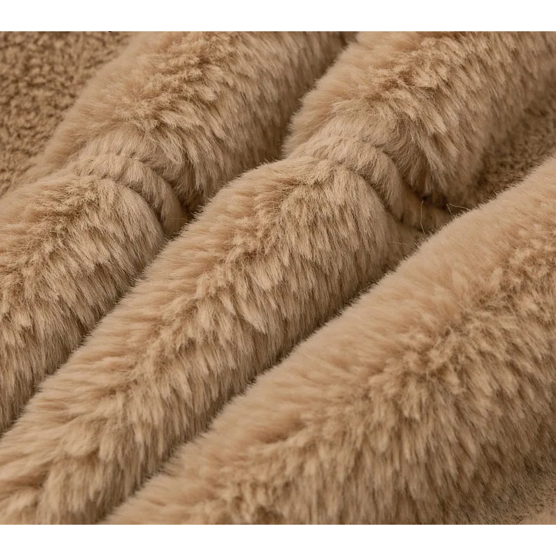 Carola | Stylische Teddy Fleece Jacke für Damen - Warme Kurzjacke mit hohem Kragen