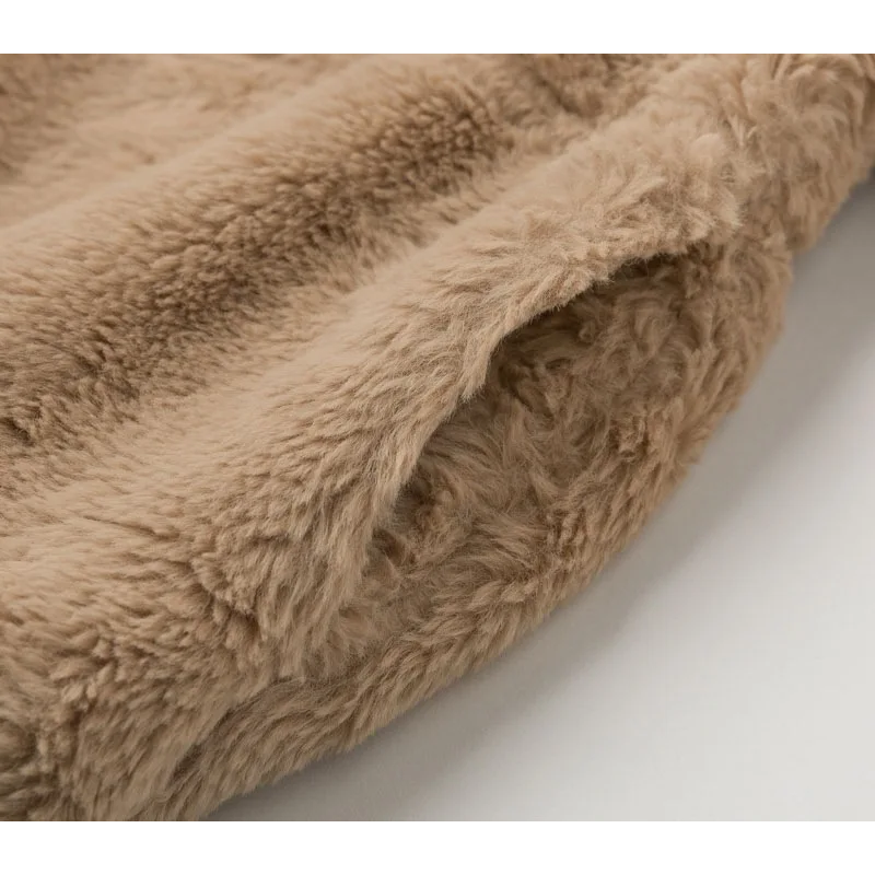 Carola | Stylische Teddy Fleece Jacke für Damen - Warme Kurzjacke mit hohem Kragen