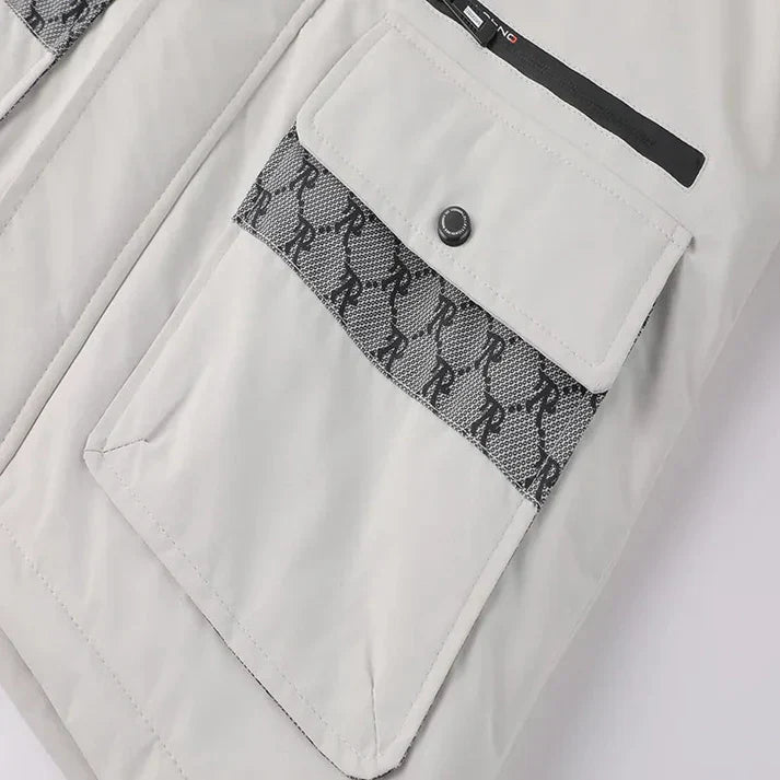 Jacken mit warmer kapuze und kuscheligem kunstfell für outdoor - Abenteuer