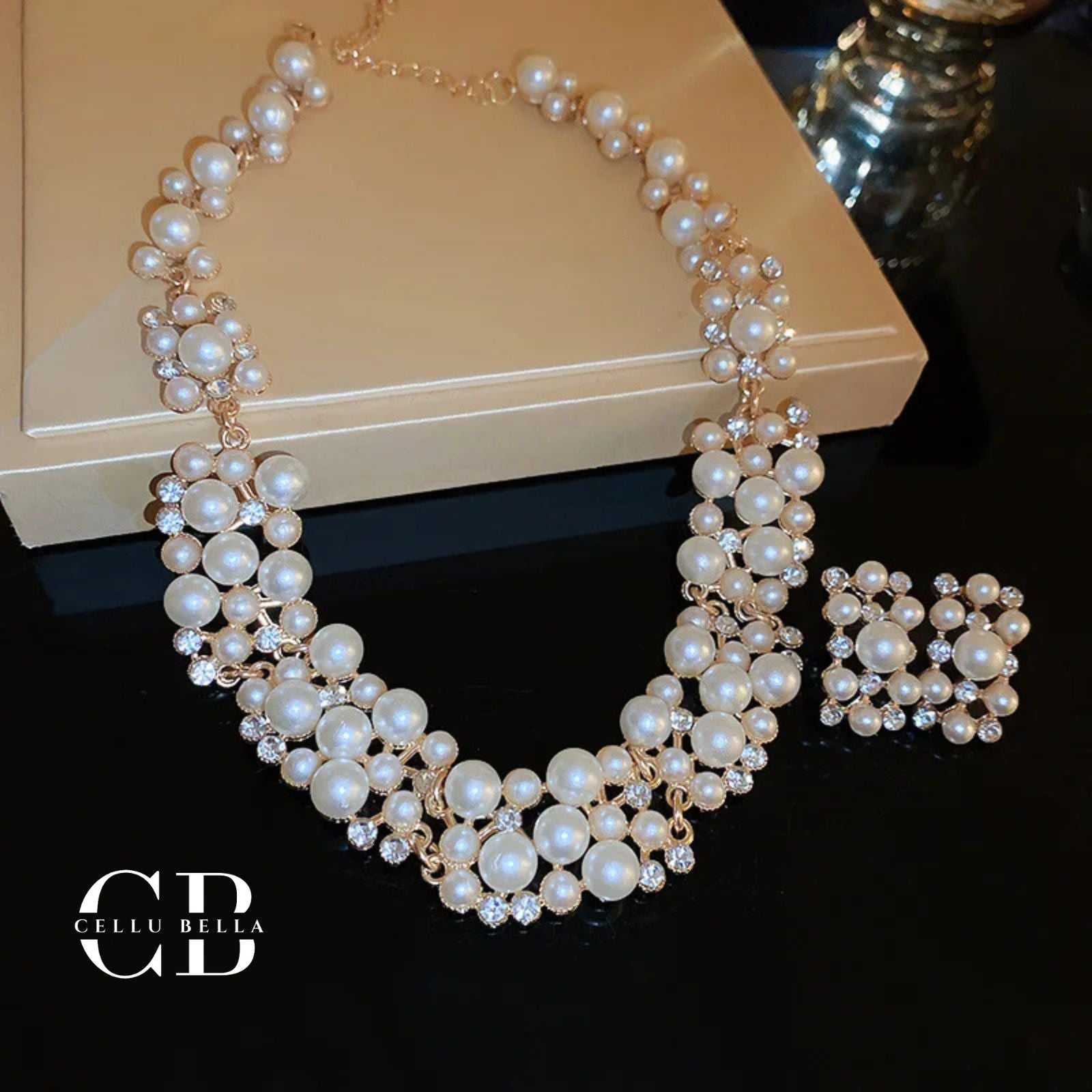 Isabella-Set: Luxuriöses Perlen- & Strass-Schmuckset