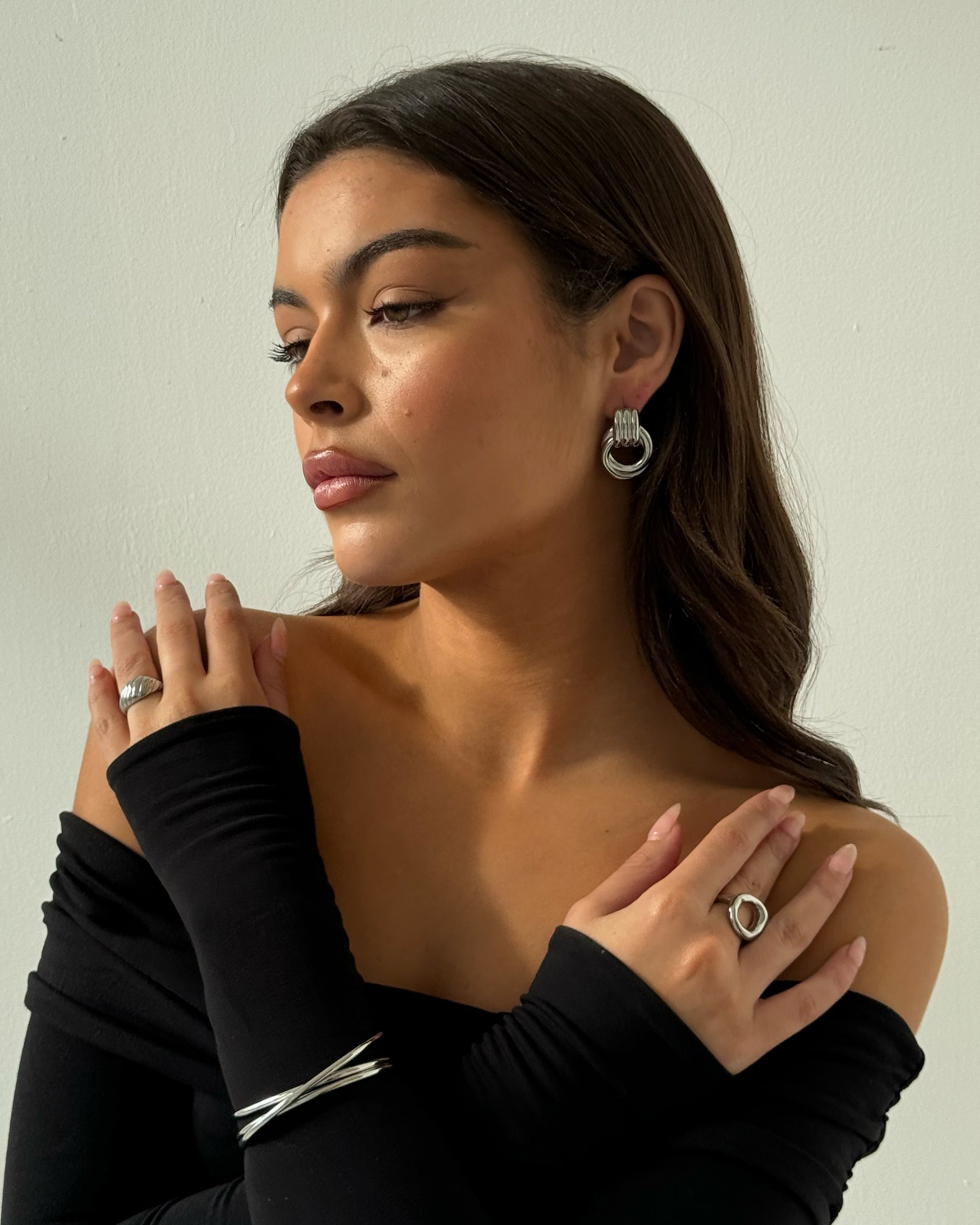Silberner Doppelknopf-Ring – Modernes Design für zeitlose Eleganz