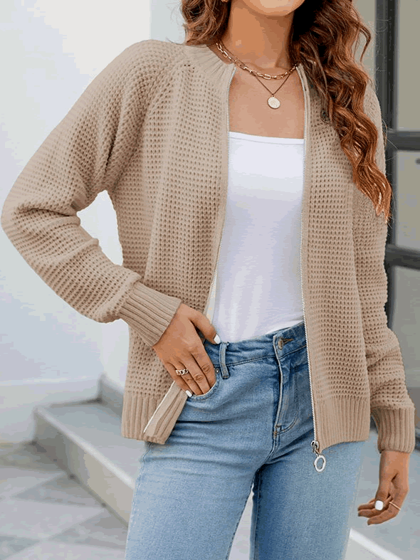 Nora | Klassische Langarm -Strickjacke für Frauen mit Reißverschluss