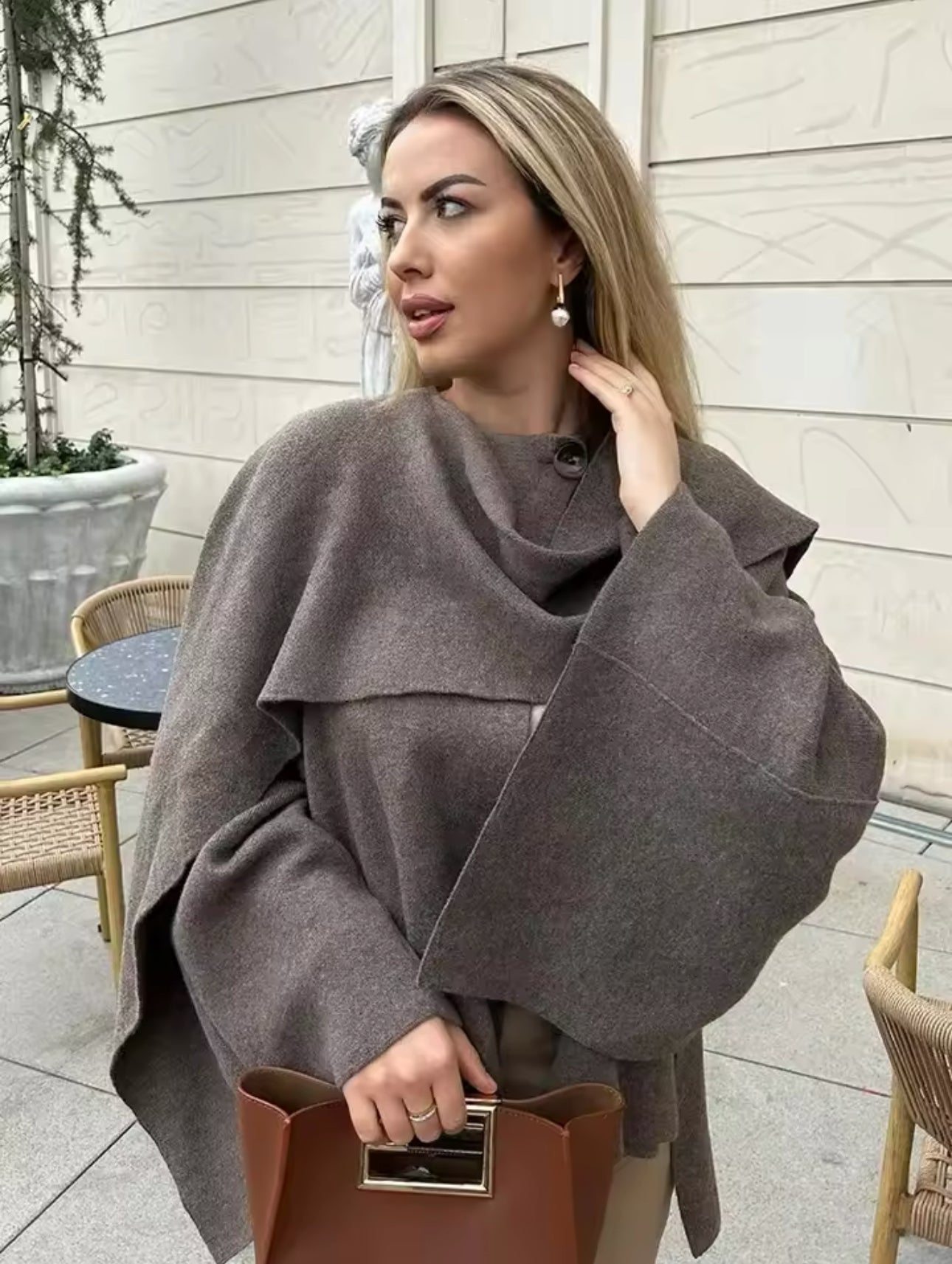 Alma | Elegante Schalweste für Damen