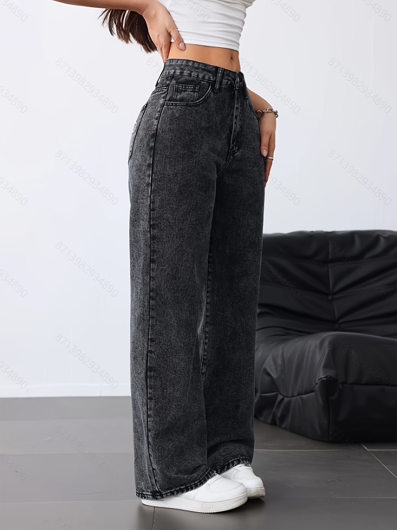 Weit geschnittene Hose | Vintage-Washed Look | Stylische Stickerei
