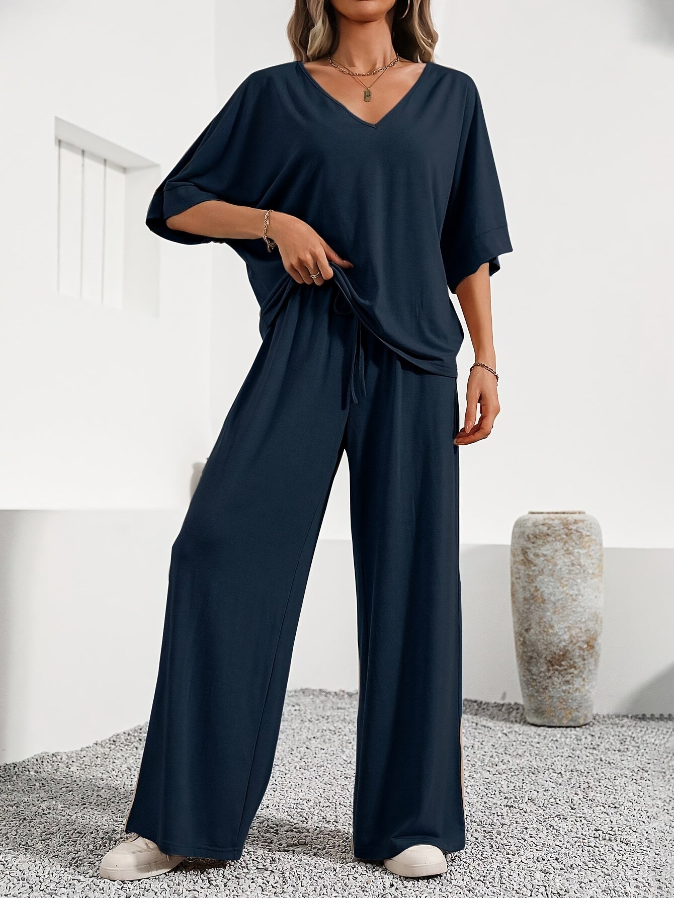 Lydia - Lässiges Herbst-Lounge-Set mit V-Ausschnitt und Weitbein-Hose für Damen
