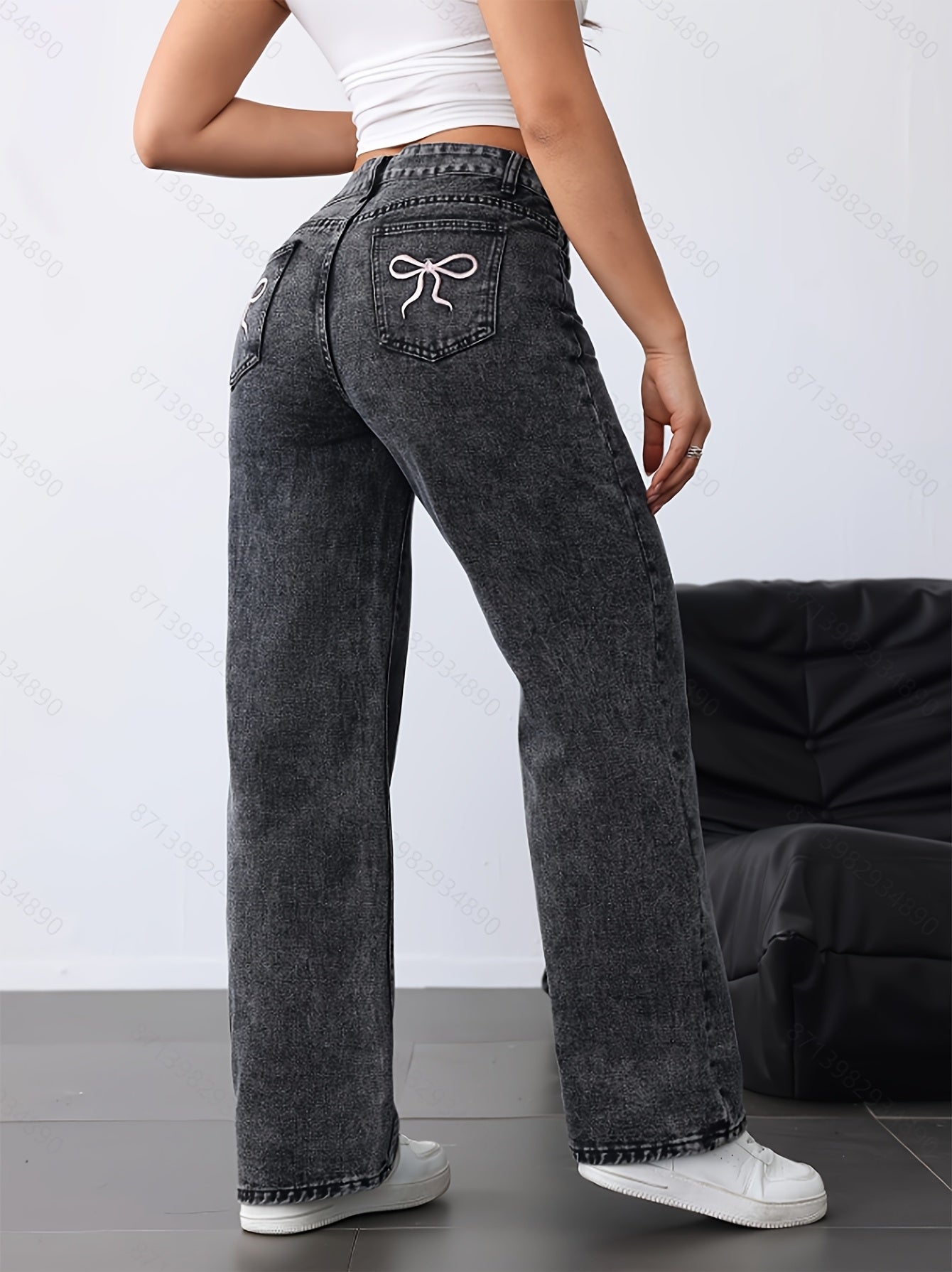Weit geschnittene Hose | Vintage-Washed Look | Stylische Stickerei