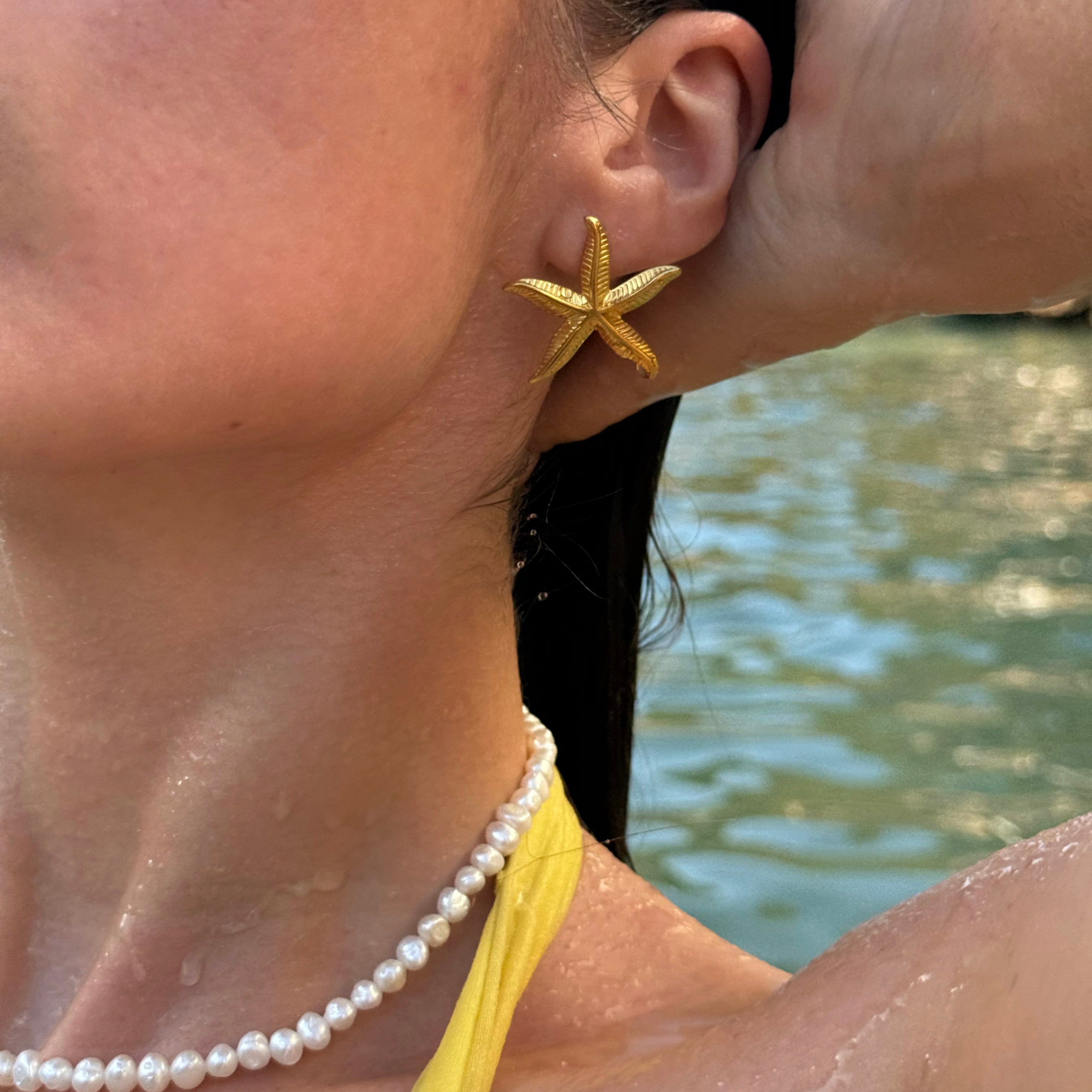 Goldene Seestern-Ohrringe – Ein maritimer Touch für deinen Stil