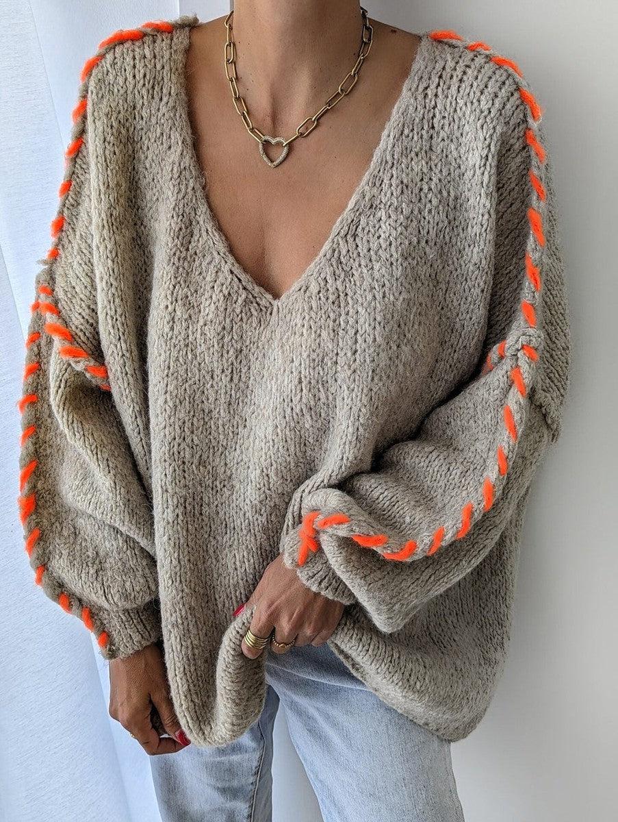 Langärmeliger Pullover mit V-Ausschnitt und Baggy-Print
