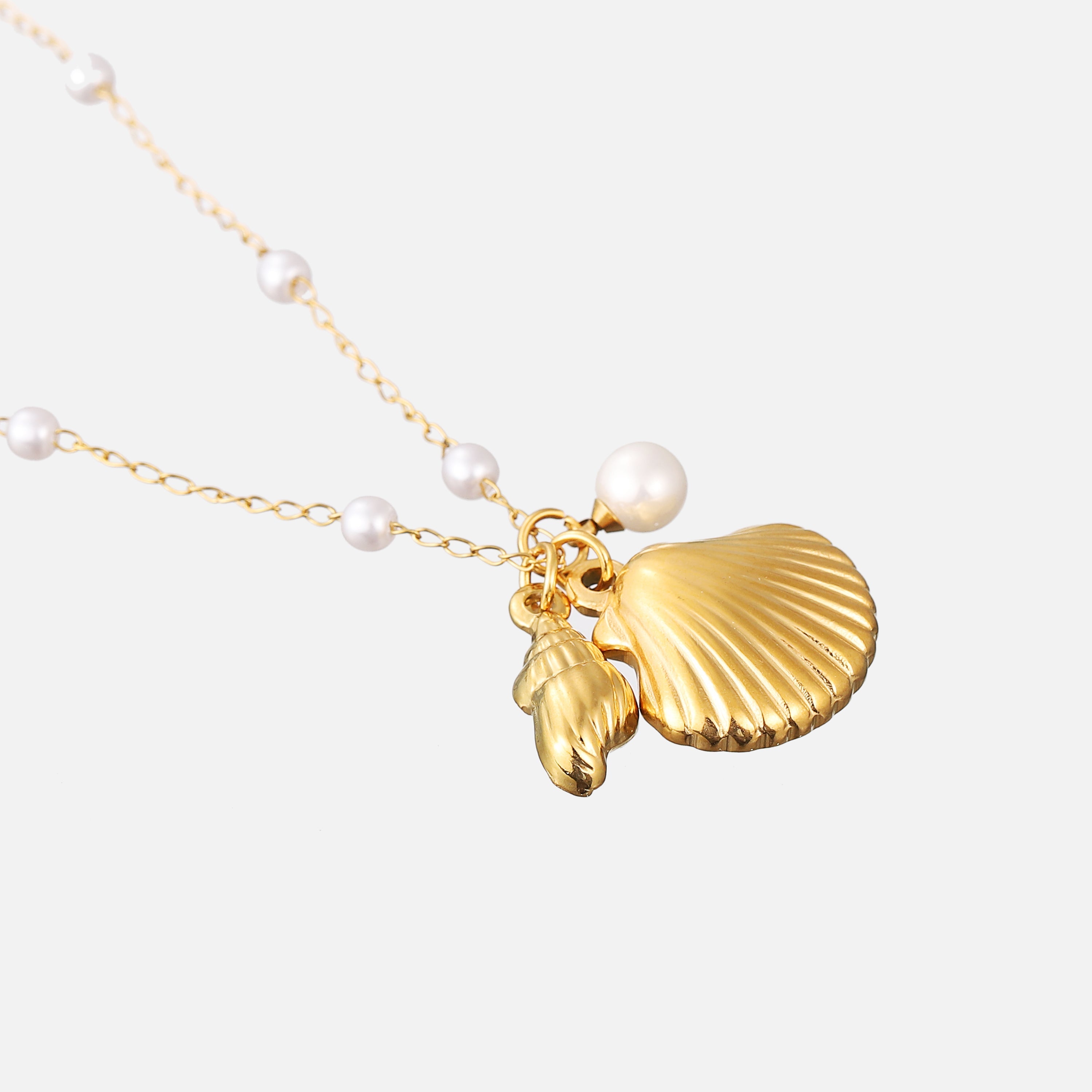 Halskette mit Muschel- und Perlendetails – Maritim & Elegant