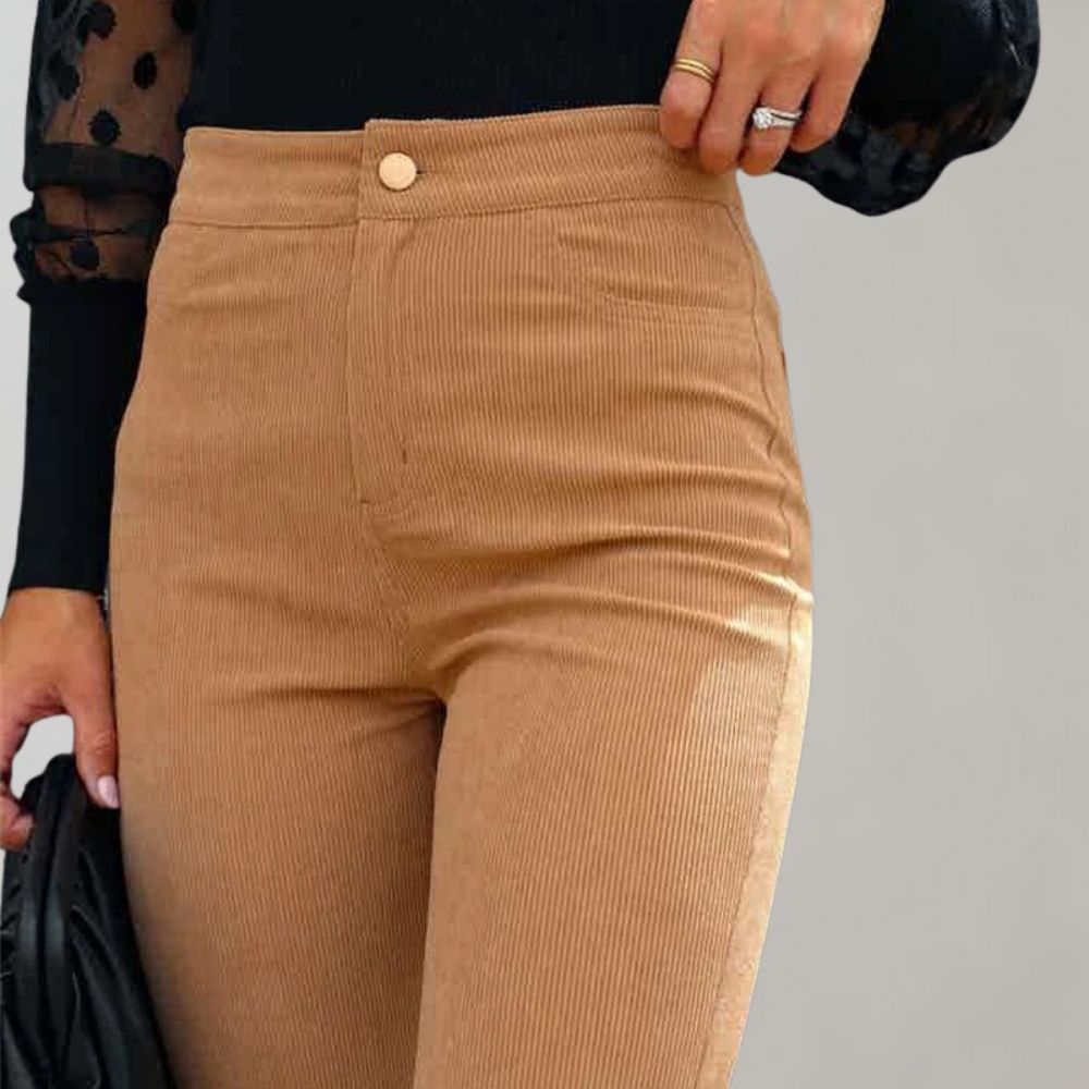 Weit geschnittene Schlaghose | Baumwollmischung | Moderner Look