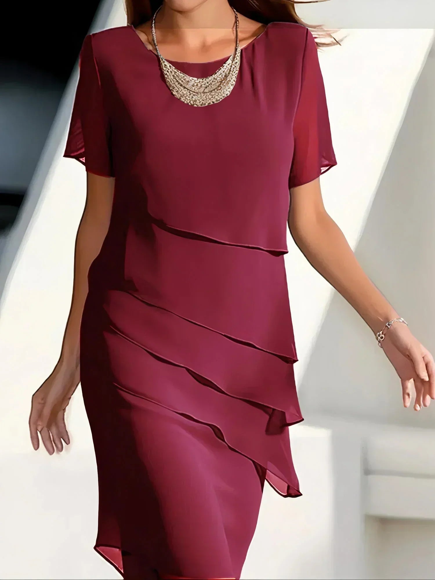 Klassisches Chiffon Lagenkleid