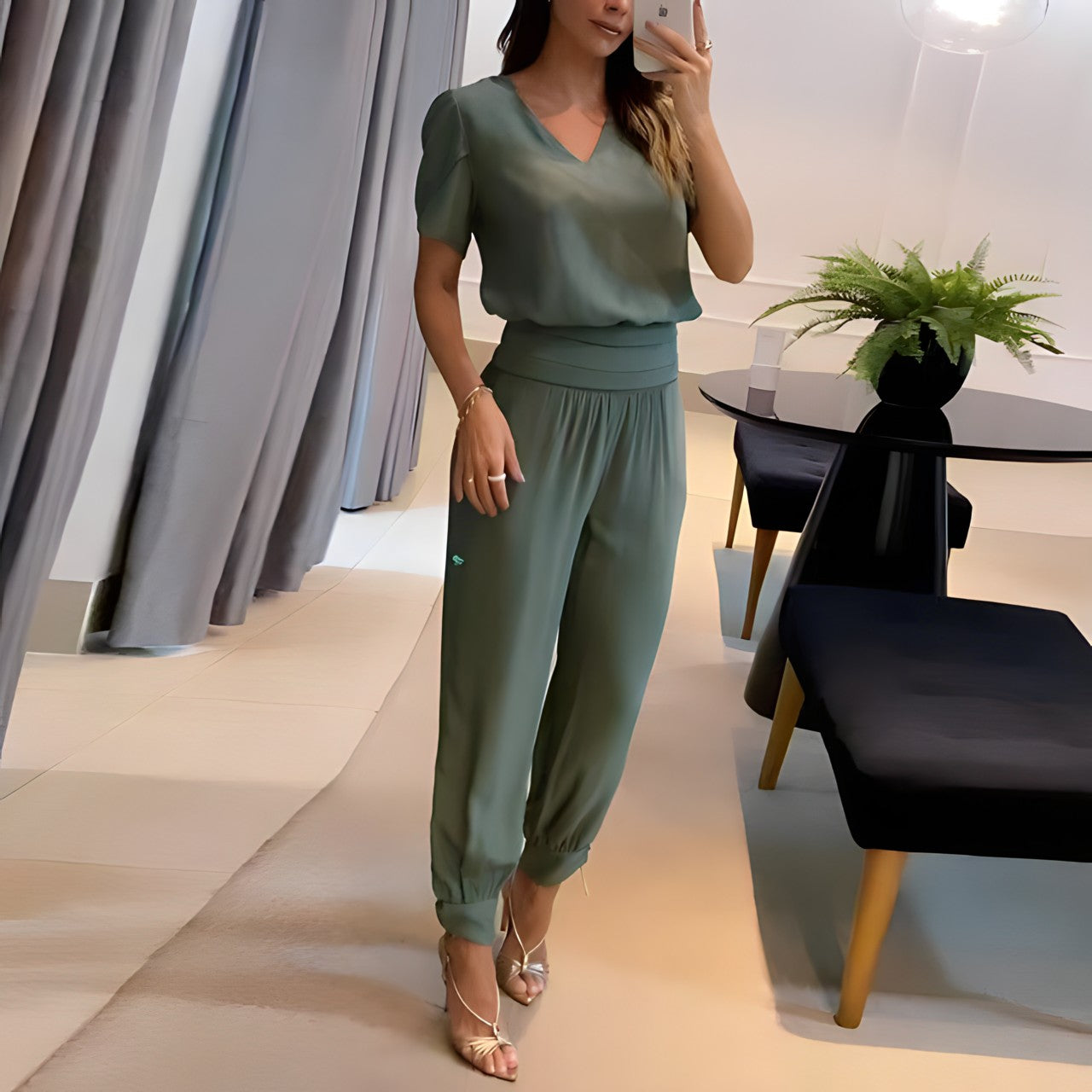 Zweiteiliges Bluse und Hose Set