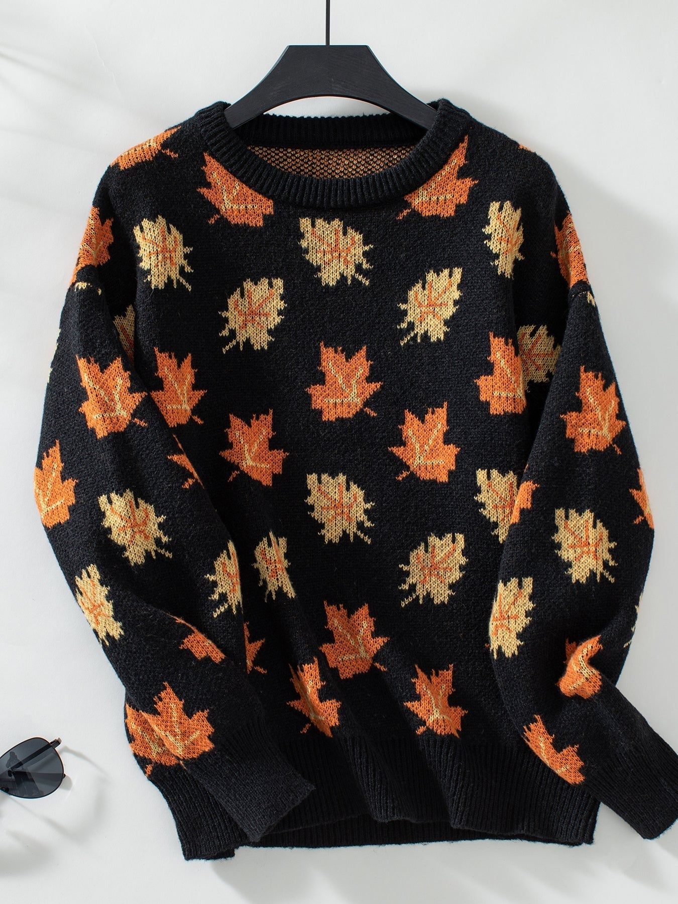 Keno | Gemütlicher Pullover mit Ahornblatt-Muster