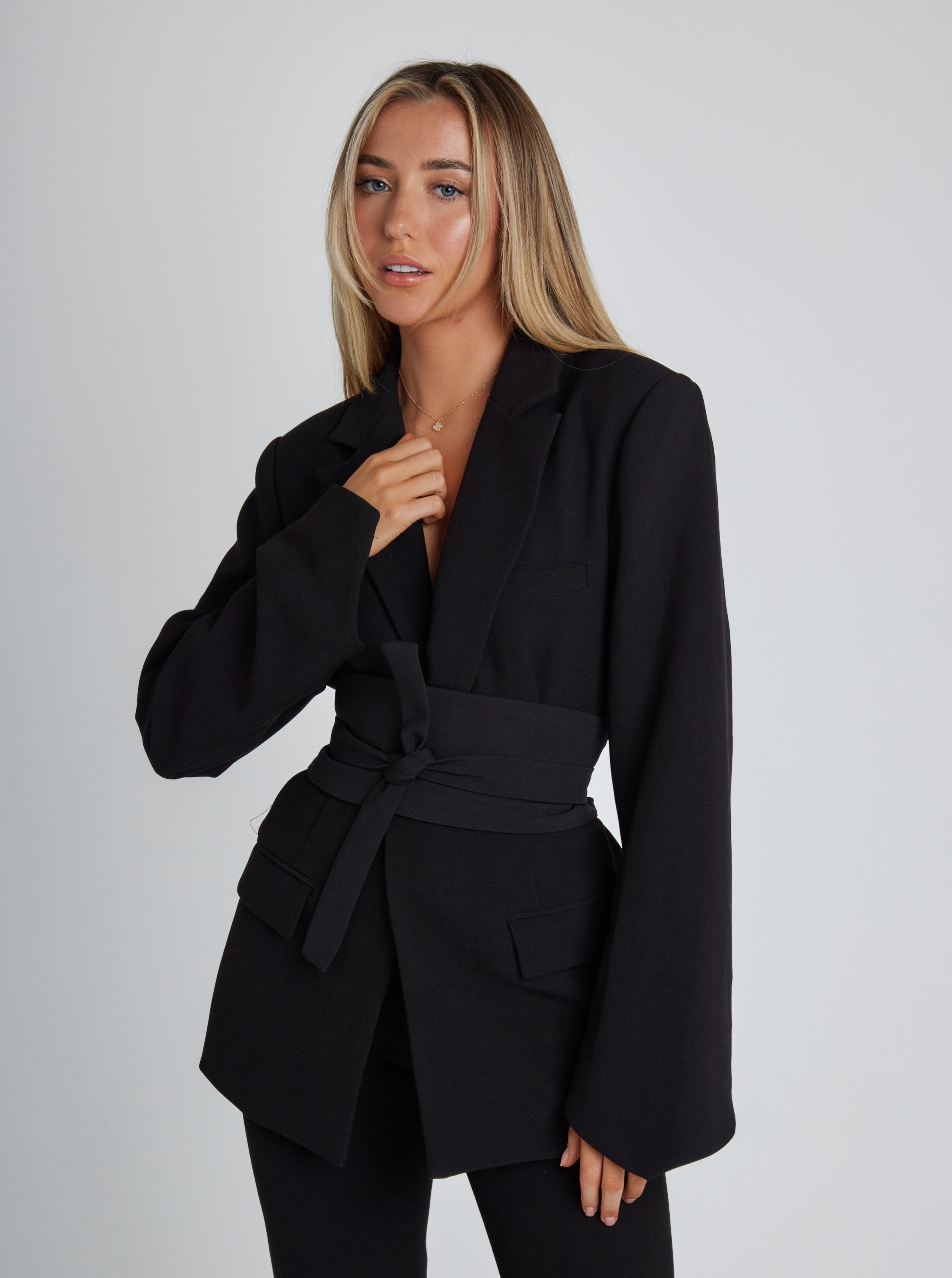 Hailley | Damen Elegante Gürtel V- Ausschnitt Blazer | Formelle