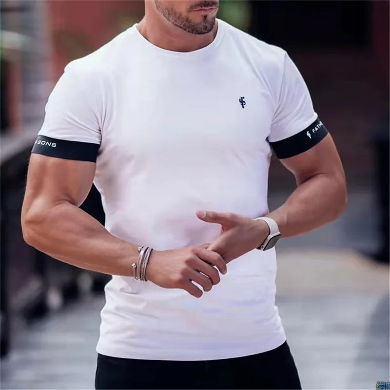 Gerhard | Muscle Fit T-Shirt mit kurzen Ärmeln