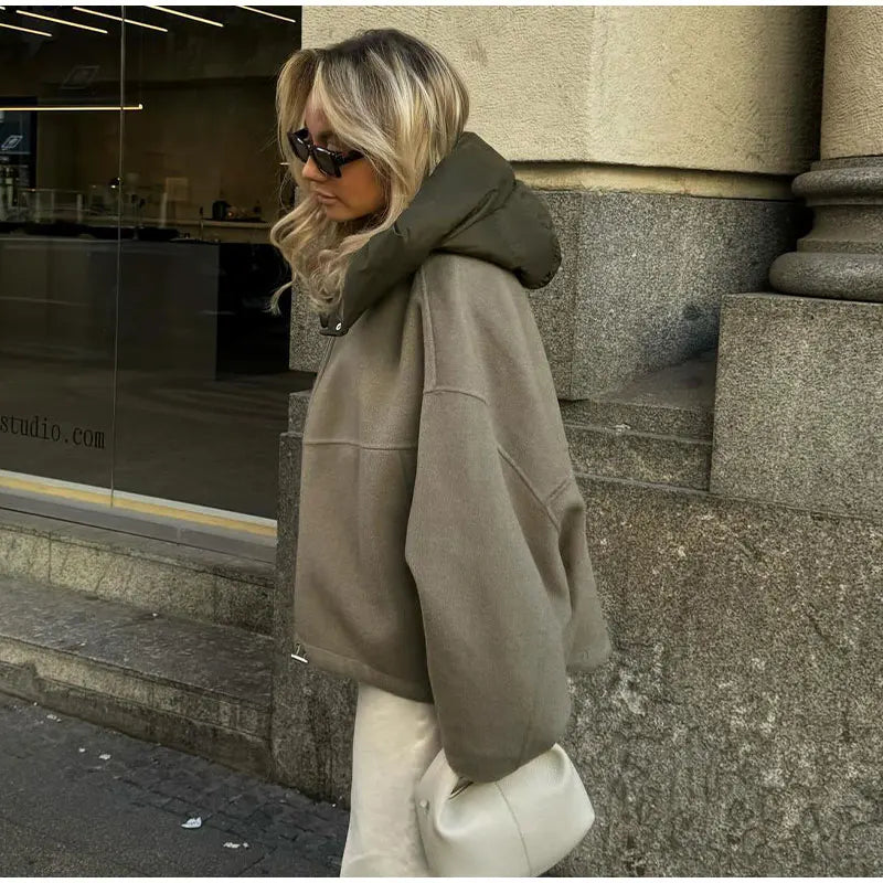Aurelia - Übergröße Jacke mit Kapuze für Damen