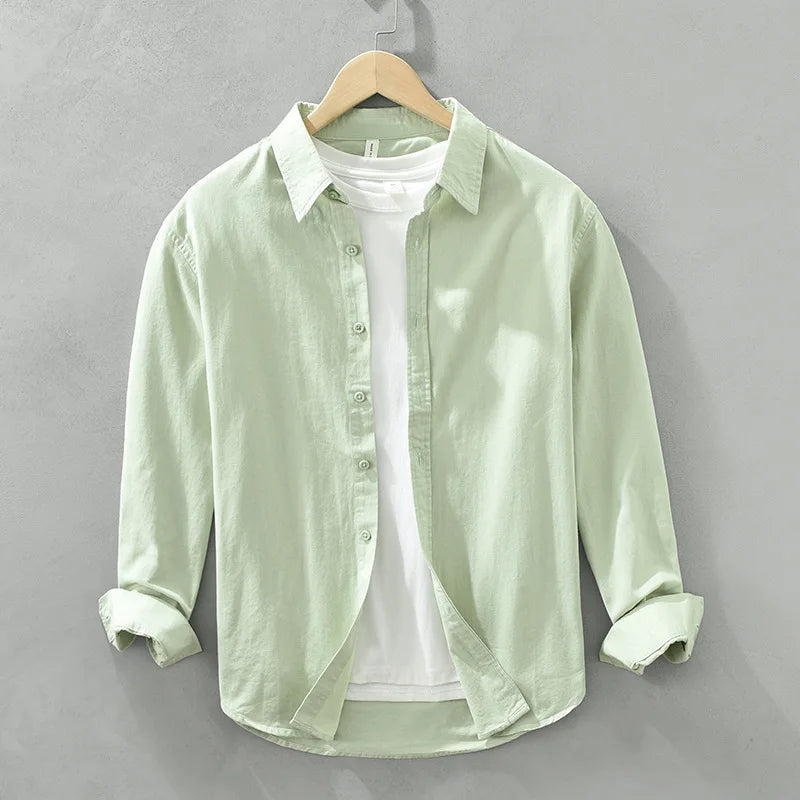 Klassisches stilvolles Button-Up-Hemd für Männer