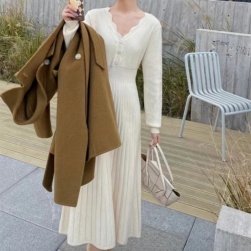 Kleid mit V-Ausschnitt für Damen