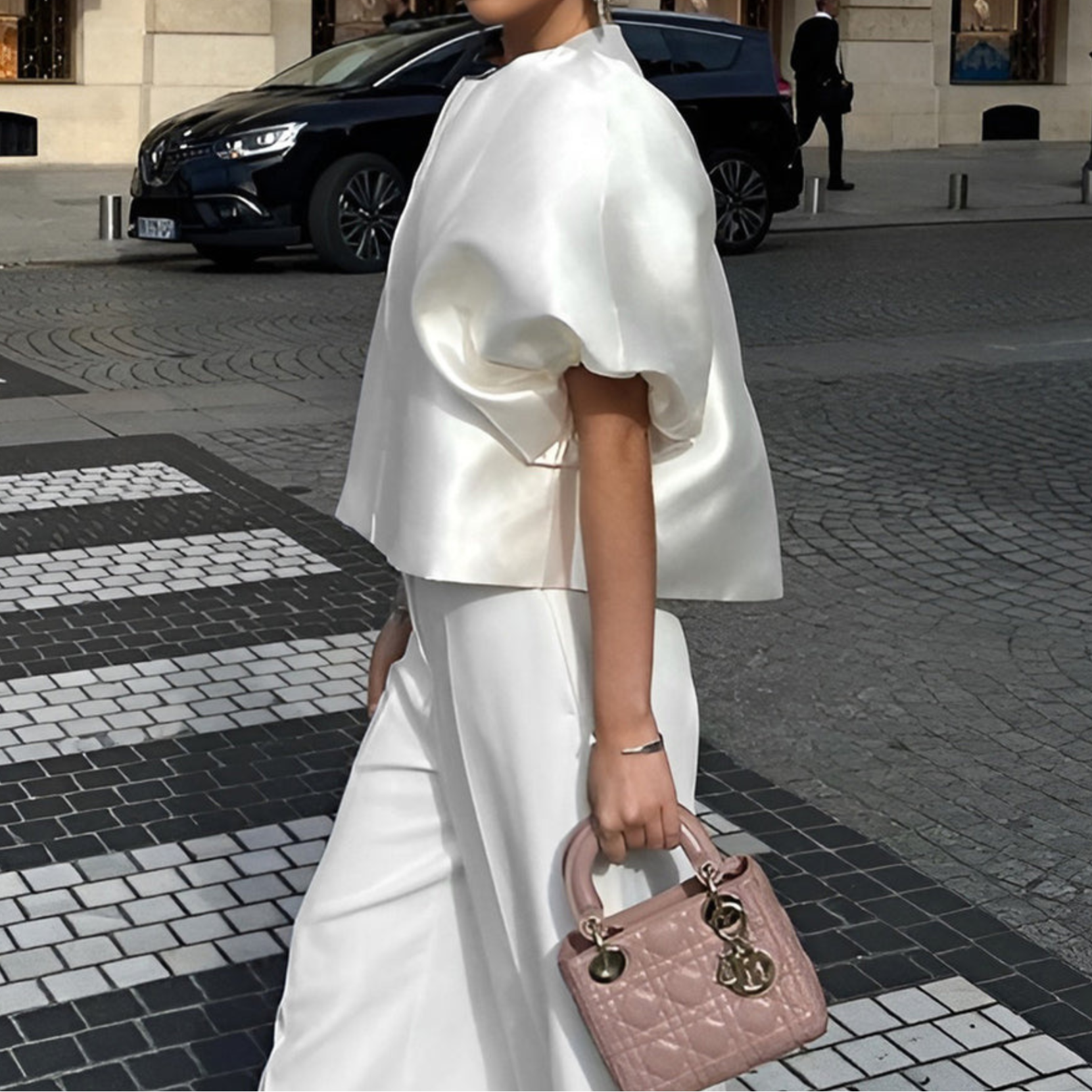 Balduina | Elegantes Damenoberteil mit Puff-Laternenärmeln
