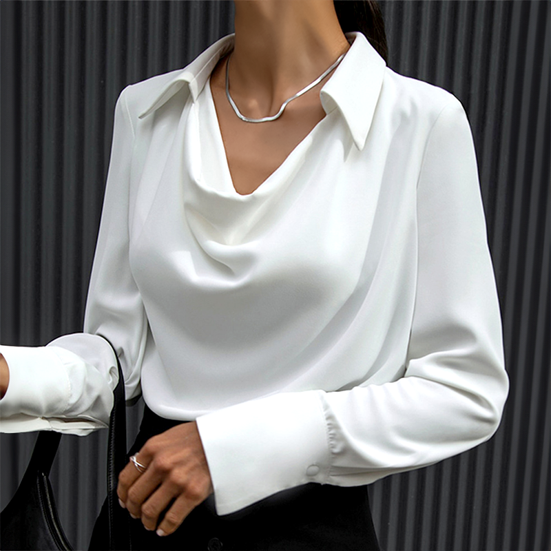 Catarina - Elegante Satinbluse für Frauen