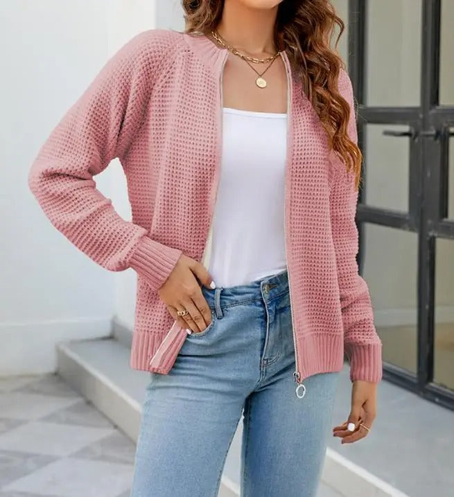 Nora | Klassische Langarm -Strickjacke für Frauen mit Reißverschluss