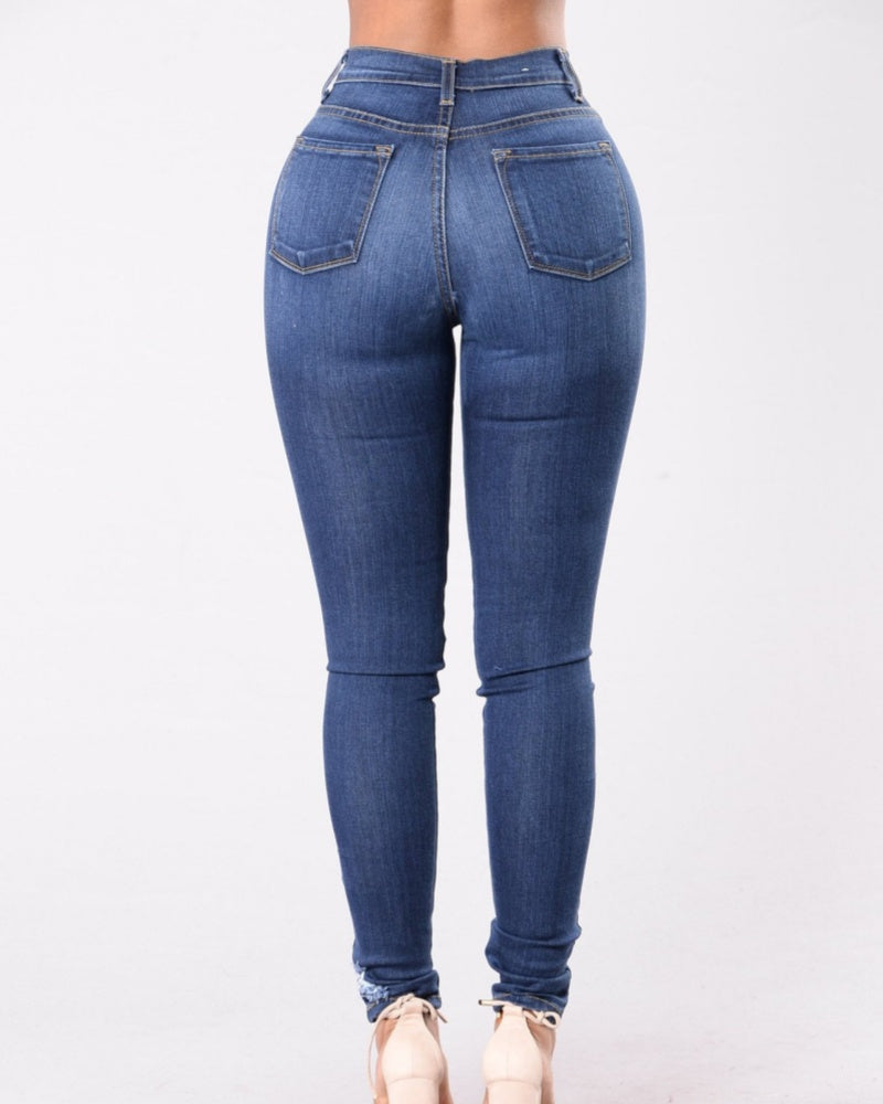 Zerrissene Skinny Slim Fit Jeans mit Ausgefransten Kanten und Stretchanteil