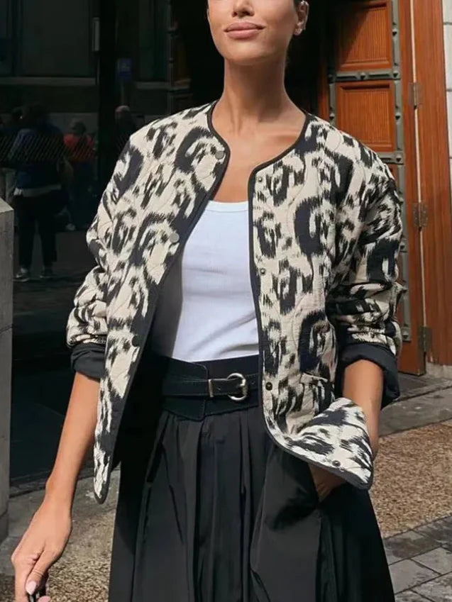 Gary - Schwarz-weiß bedruckte Oversize-Jacke