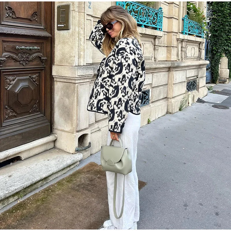 Gary - Schwarz-weiß bedruckte Oversize-Jacke