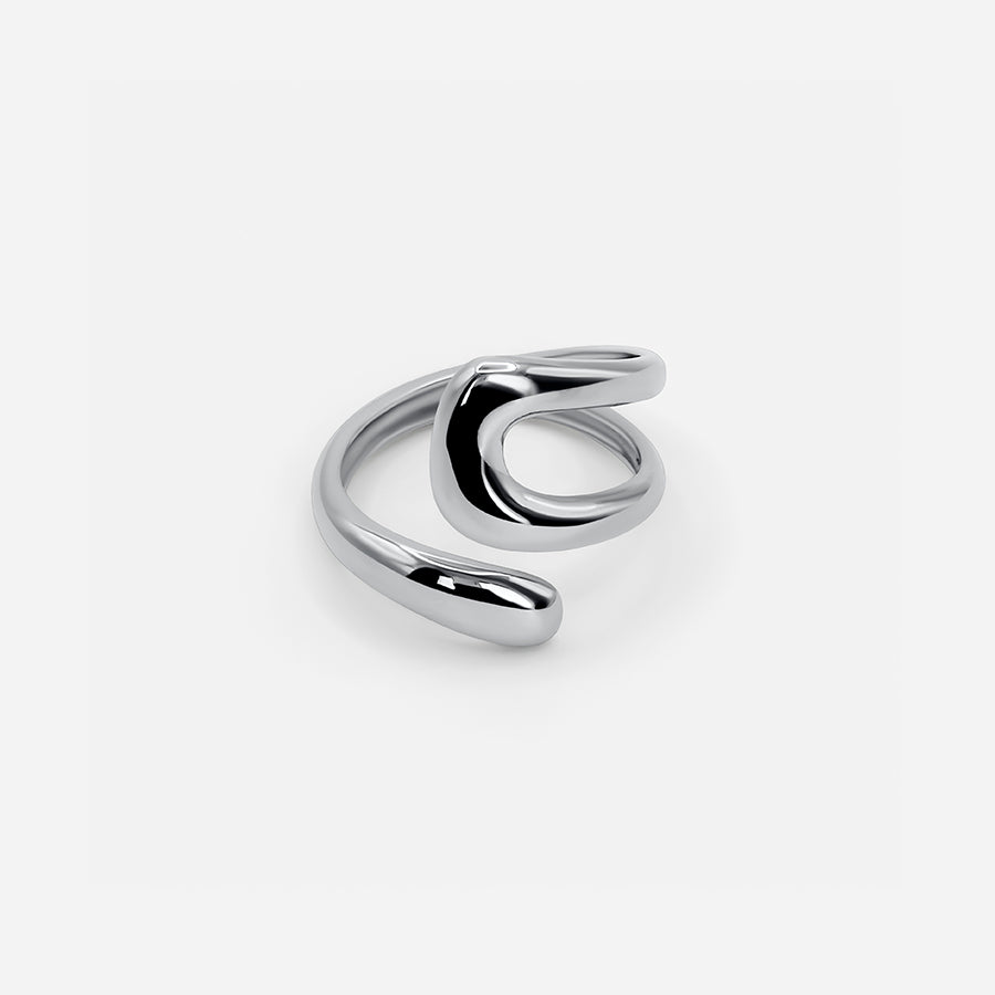 Skulpturaler Silberring – Modernes Design für zeitlose Eleganz