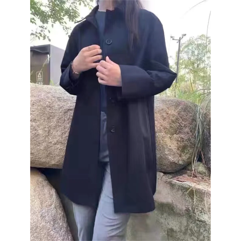 Ruby - Stilvolle und Taillierte Kurz-Trenchcoat mit Einreihiger Knopfleiste für den Herbst für Damen