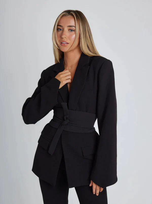 Eleganter Blazer Damen Schwarz Tailliert Polyester mit Gürtel