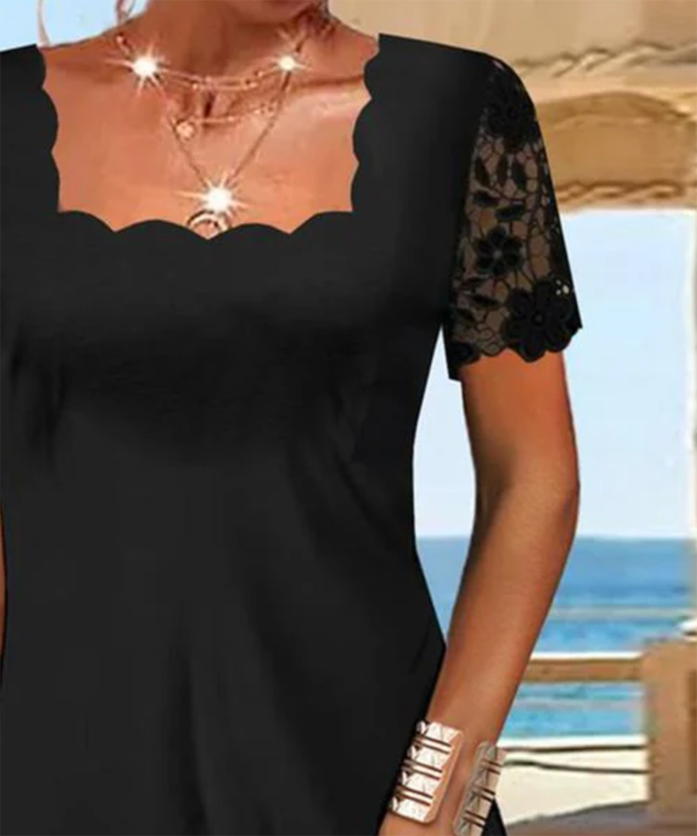 Kleines Schwarzes Kleid mit Wellenschliff und Karomuster