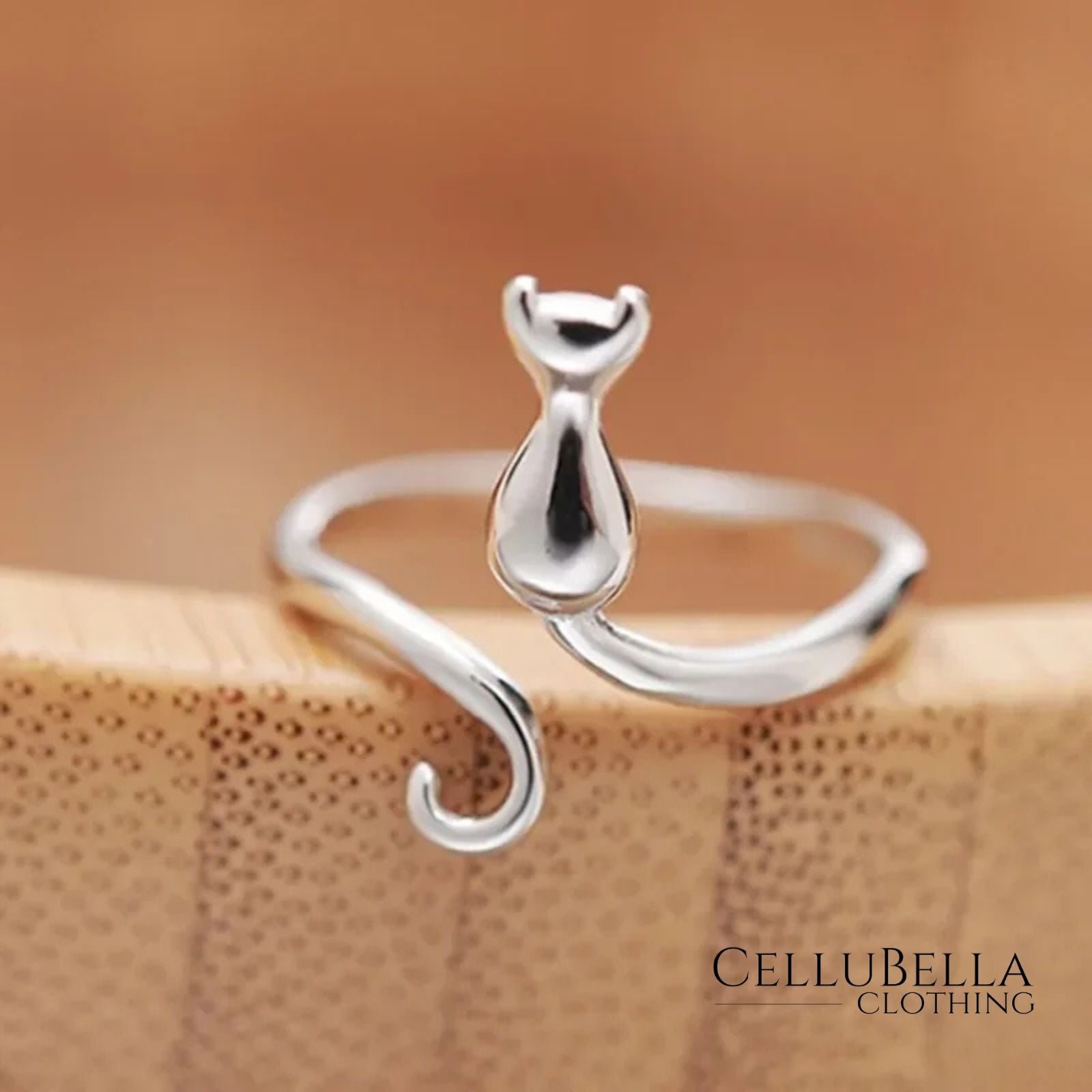 Mira-Katzenring: Verspielte Eleganz in 925er Sterling Silber