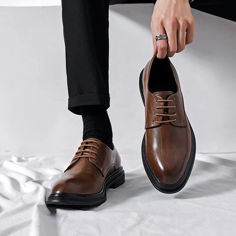 Klassische handgefertigte Oxford-Schuhe für Männer