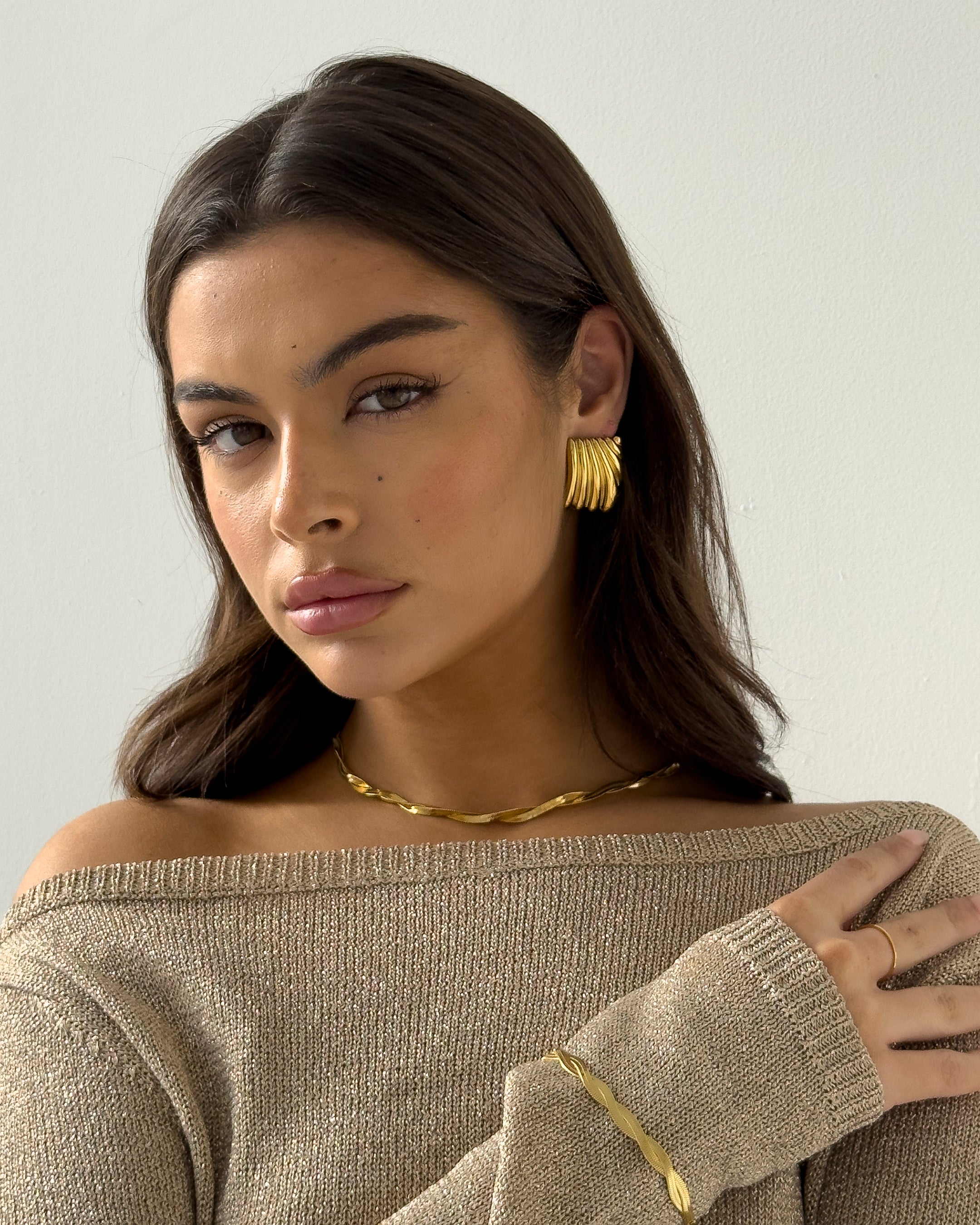 Goldener Ripple-Ring – Elegantes Design mit wellenförmigen Details