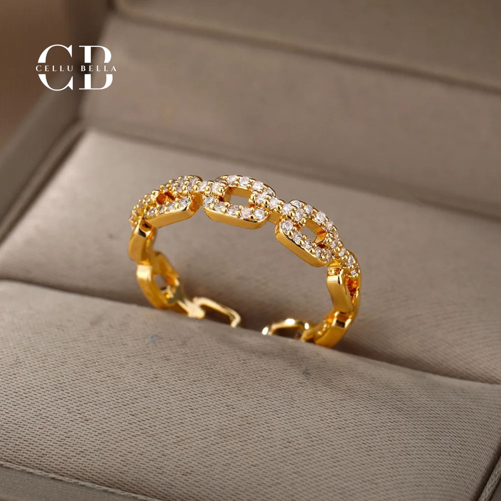 Selene-Gliederketten-Ring: Ein Hauch von Luxus und zeitloser Eleganz