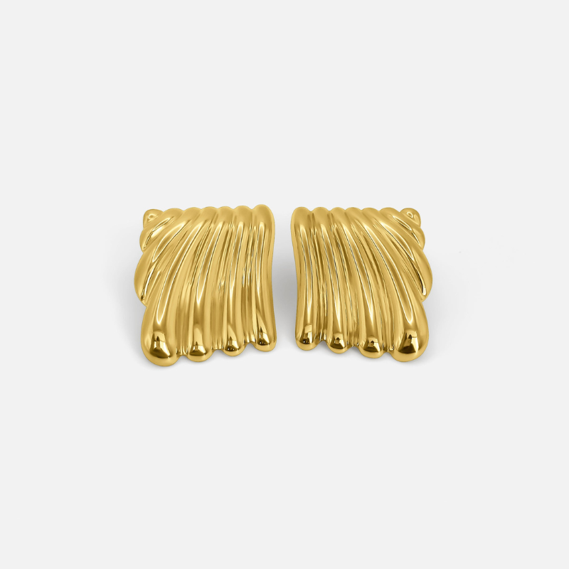 Goldener Ripple-Ring – Elegantes Design mit wellenförmigen Details