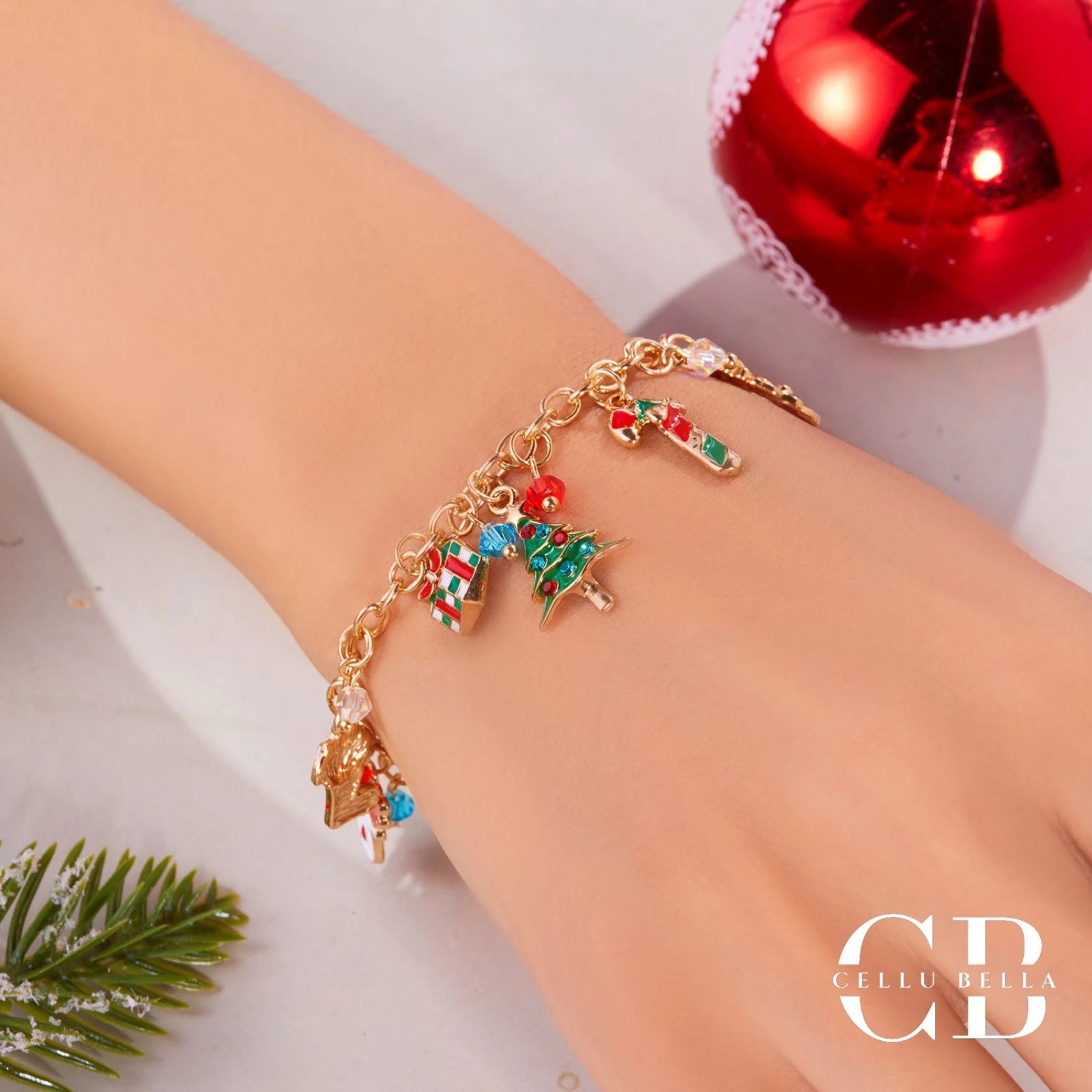 Noelle-Armbandset: Festliche Charm-Armbänder im Weihnachtsdesign