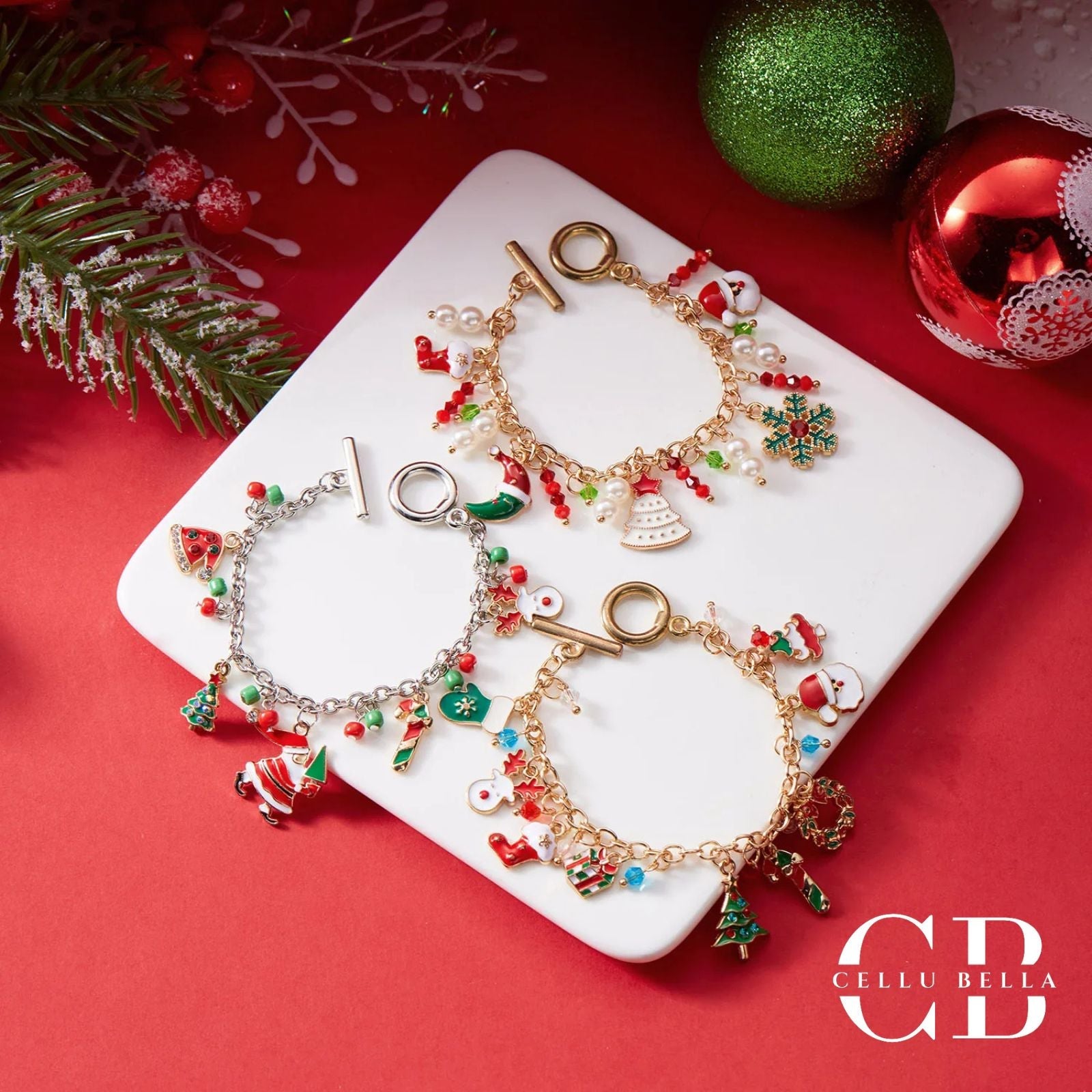 Noelle-Armbandset: Festliche Charm-Armbänder im Weihnachtsdesign
