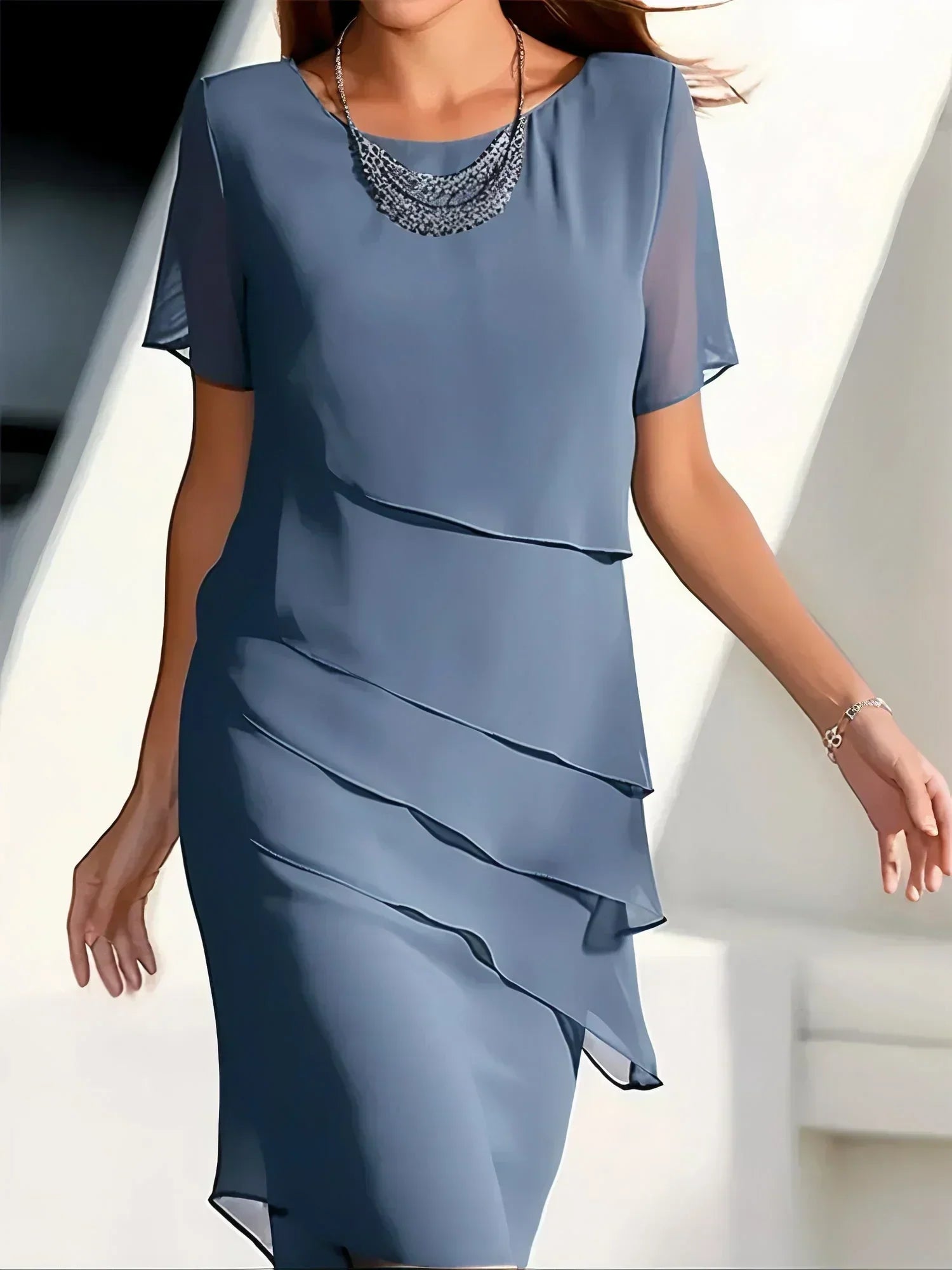 Klassisches Chiffon Lagenkleid