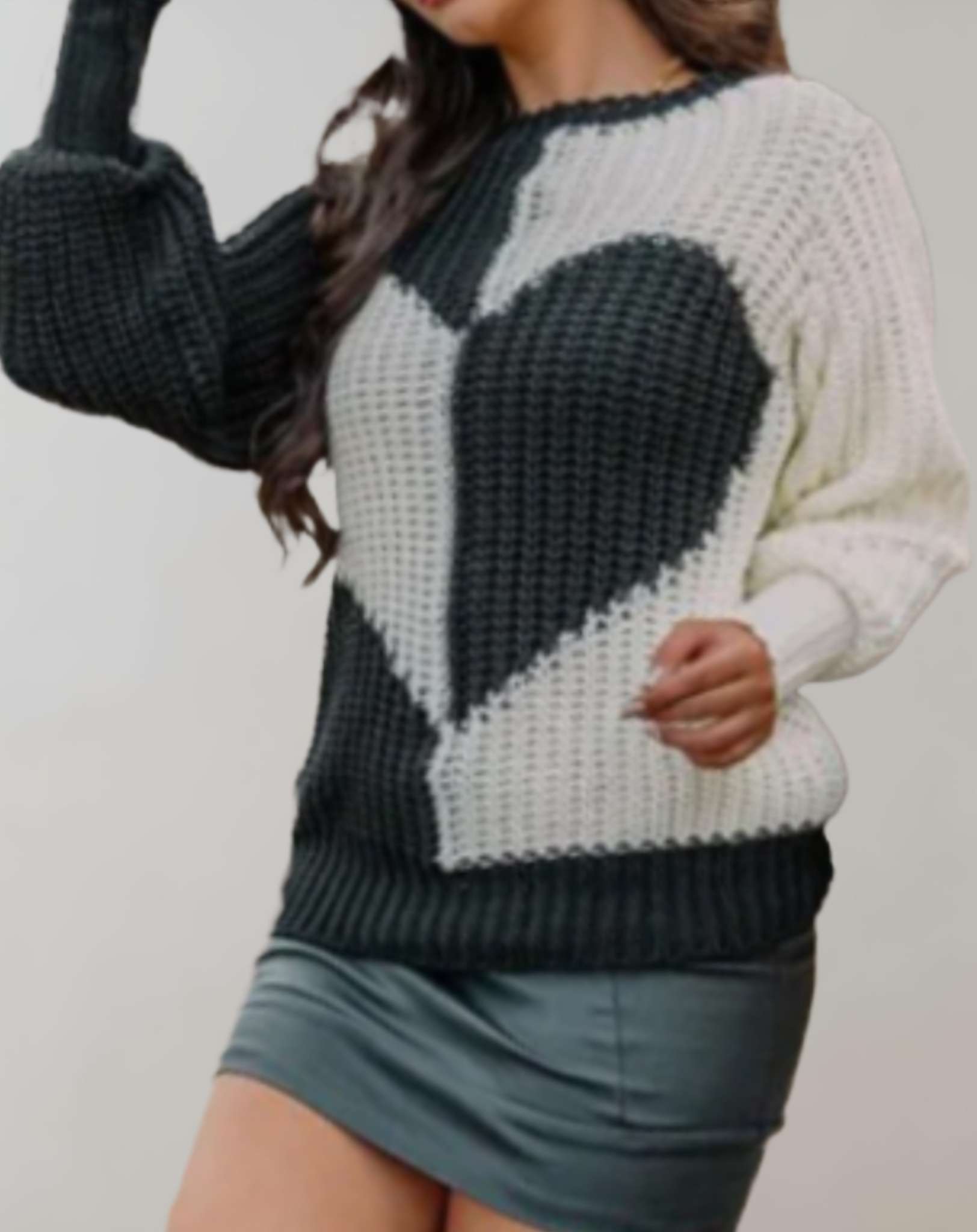 Zweifarbiger Pullover mit Herzmotiv für Damen