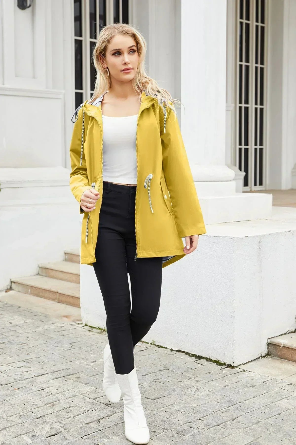 Leichte Windjacke mit Seitentaschen für Damen