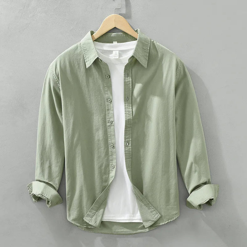 Klassisches stilvolles Button-Up-Hemd für Männer