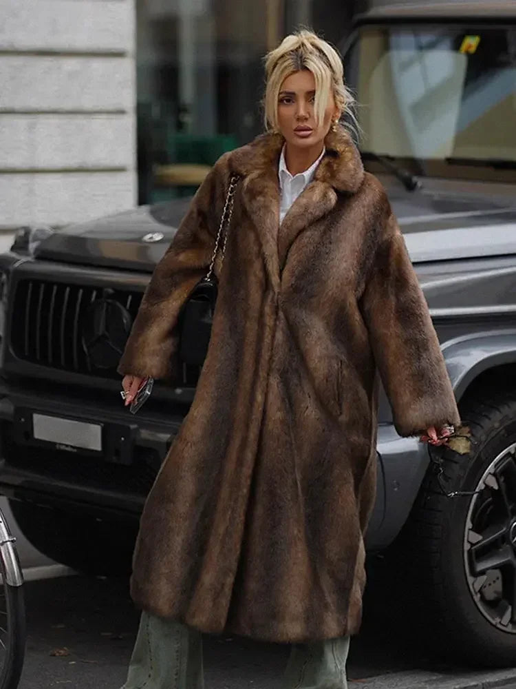 Fabienne | Luxuriöse Warme Pelz Damen Winterjacke