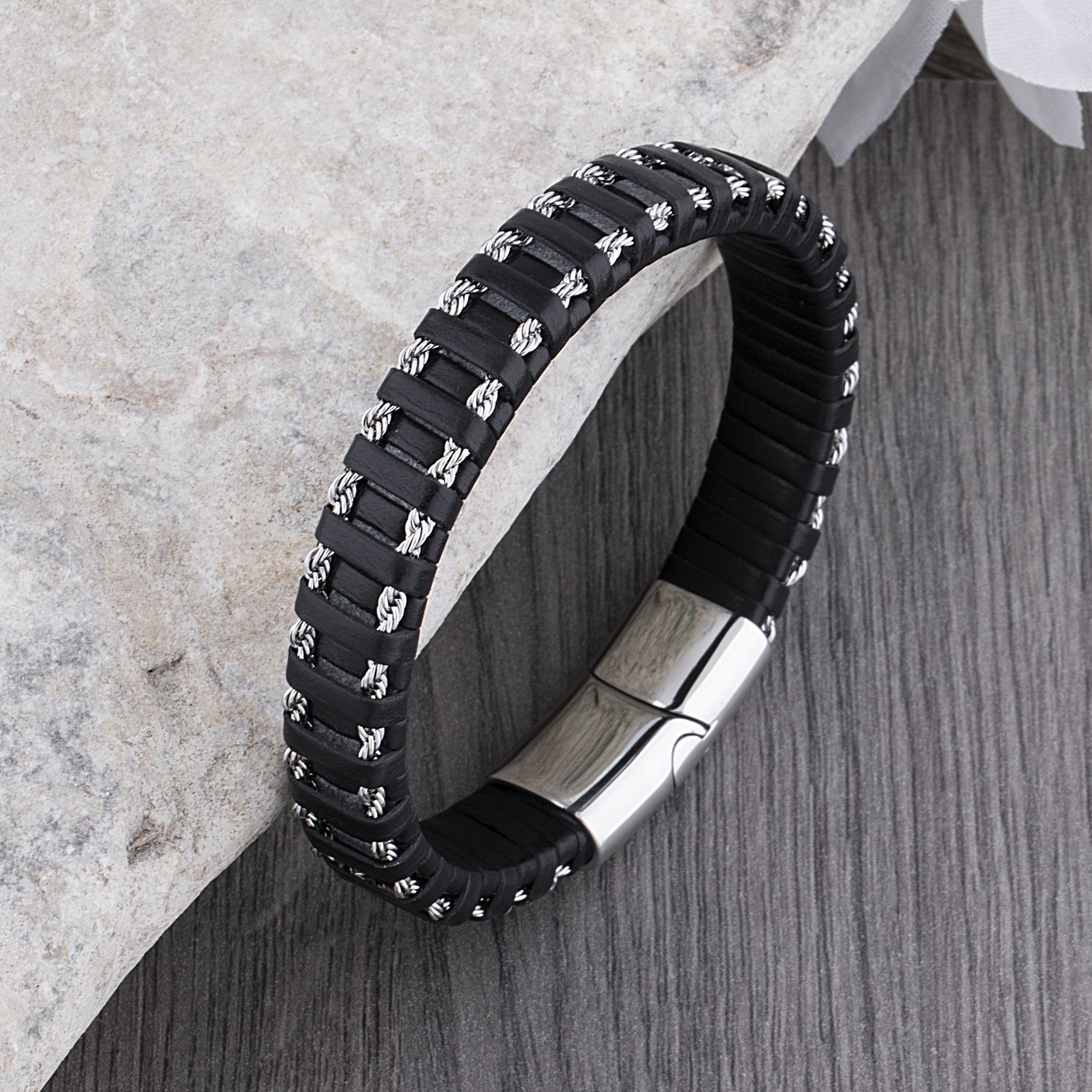 Dirk - Stilvolles Schwarzes Geflochtenes Lederarmband