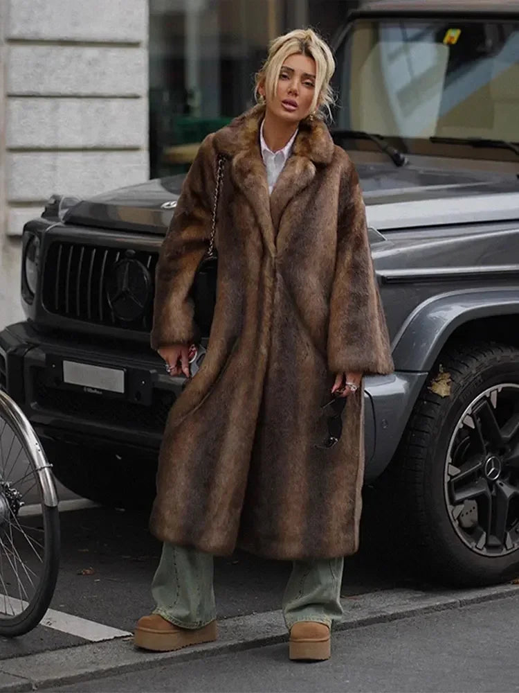 Fabienne | Luxuriöse Warme Pelz Damen Winterjacke