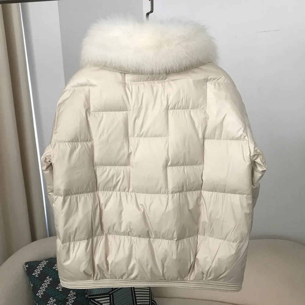 Valentina – Luxuriöse Daunenjacke mit Pelzkragen