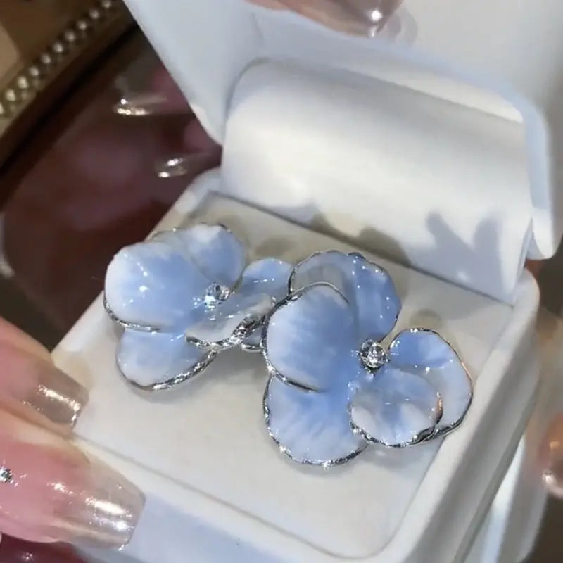 Maysa - Glazed Hydrangea Blooms Ohrringe