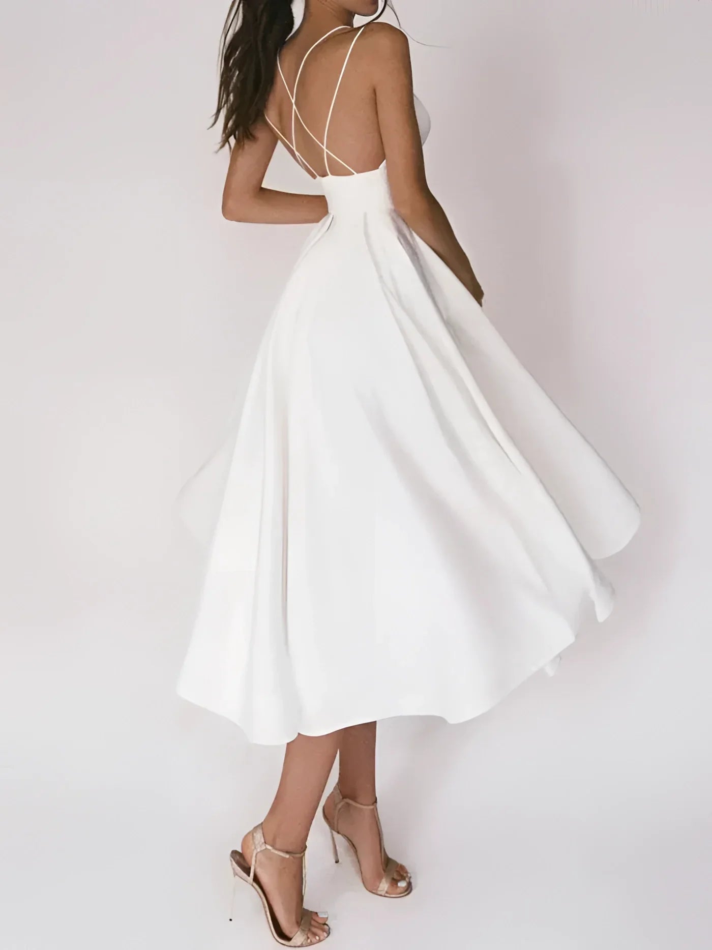 Midi-Kleid mit Überkreuztem Rücken